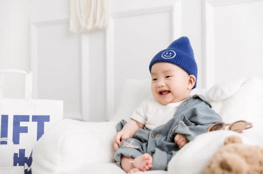 塔城三个月宝宝正常大便 塔城三个月宝宝正常大便